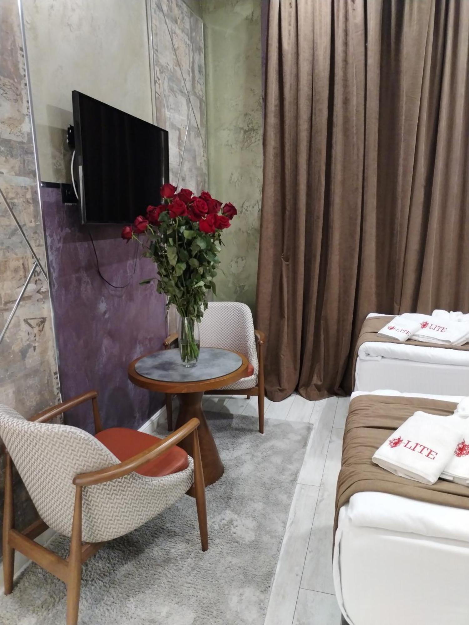 E-Lite& Meatador Aparthotel Αστάνα Εξωτερικό φωτογραφία