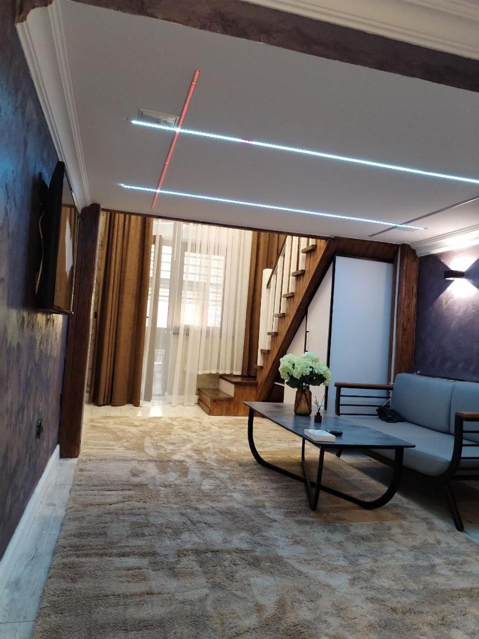E-Lite& Meatador Aparthotel Αστάνα Εξωτερικό φωτογραφία