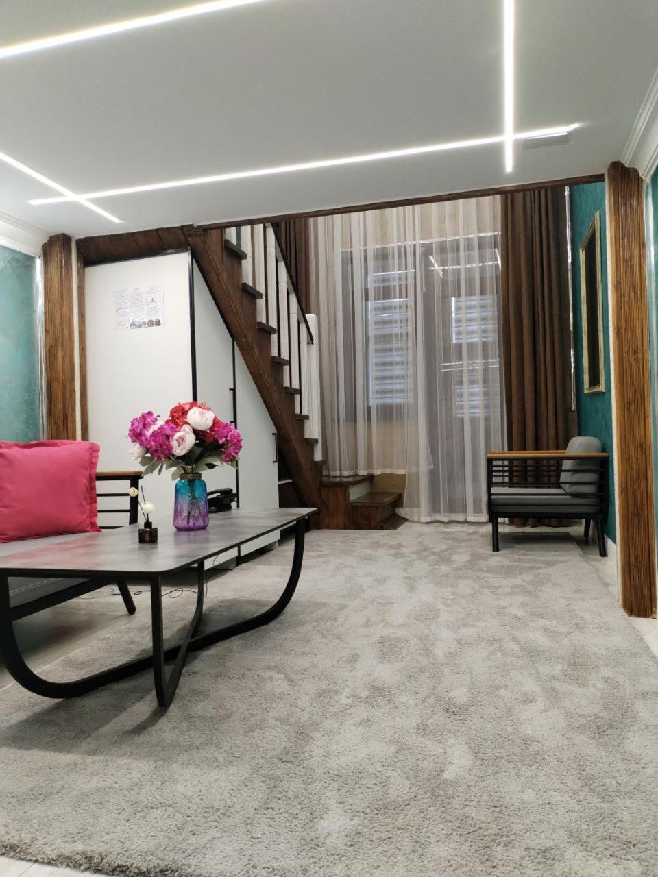 E-Lite& Meatador Aparthotel Αστάνα Εξωτερικό φωτογραφία