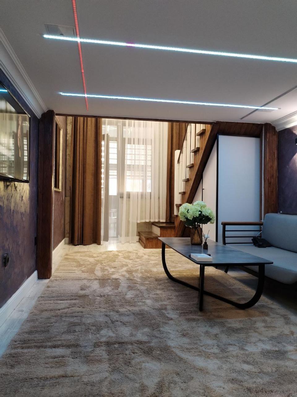 E-Lite& Meatador Aparthotel Αστάνα Εξωτερικό φωτογραφία